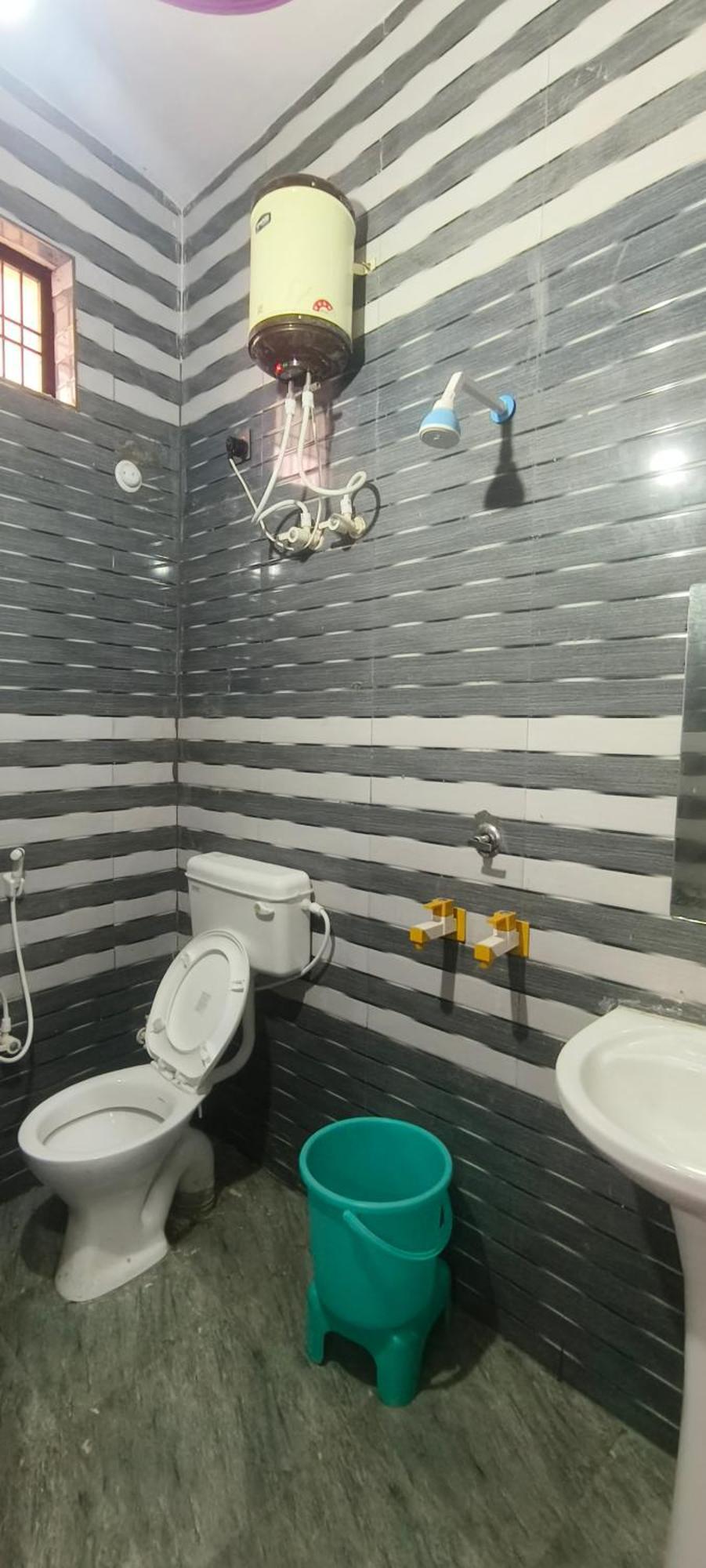 K.d.dham Near Prem Mandir1 Guest house Vrindavan