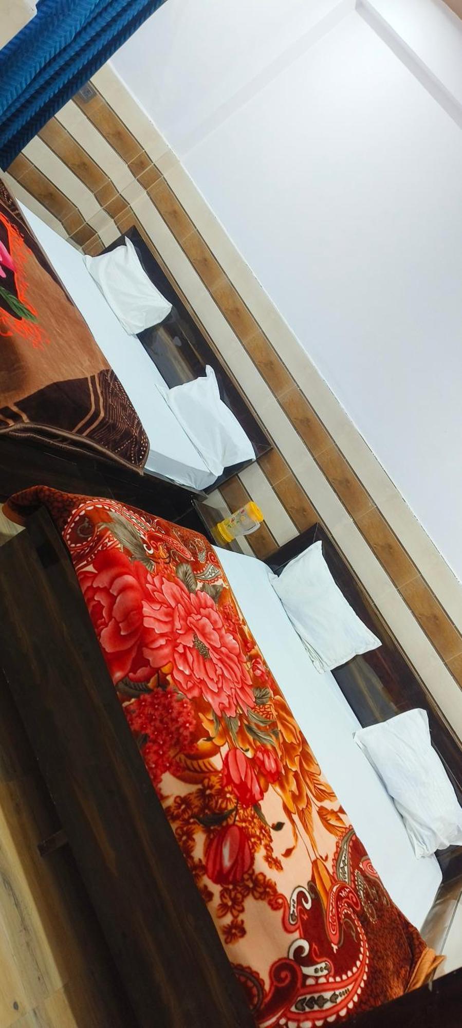 Guest house K.d.dham Near Prem Mandir1
