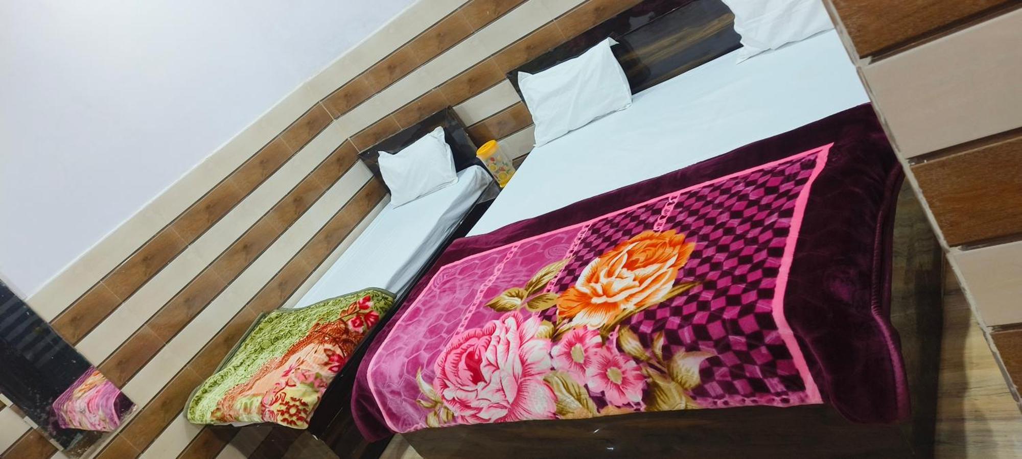 K.d.dham Near Prem Mandir1 Vrindavan