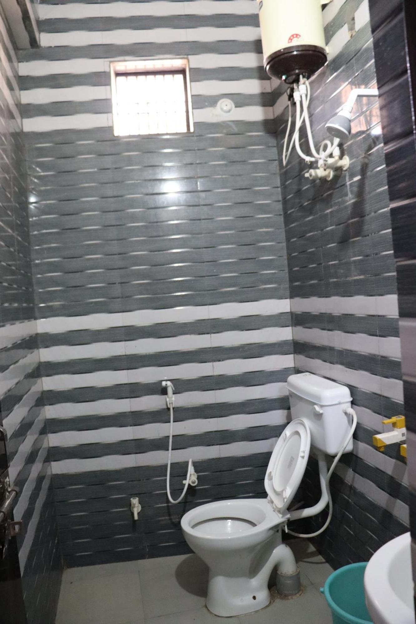 Guest house K.d.dham Near Prem Mandir1