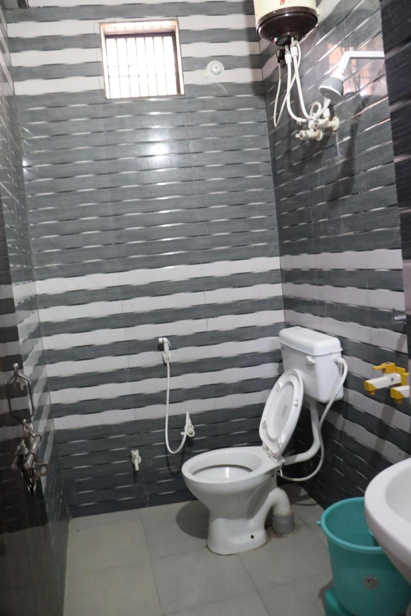 K.d.dham Near Prem Mandir1 Vrindavan